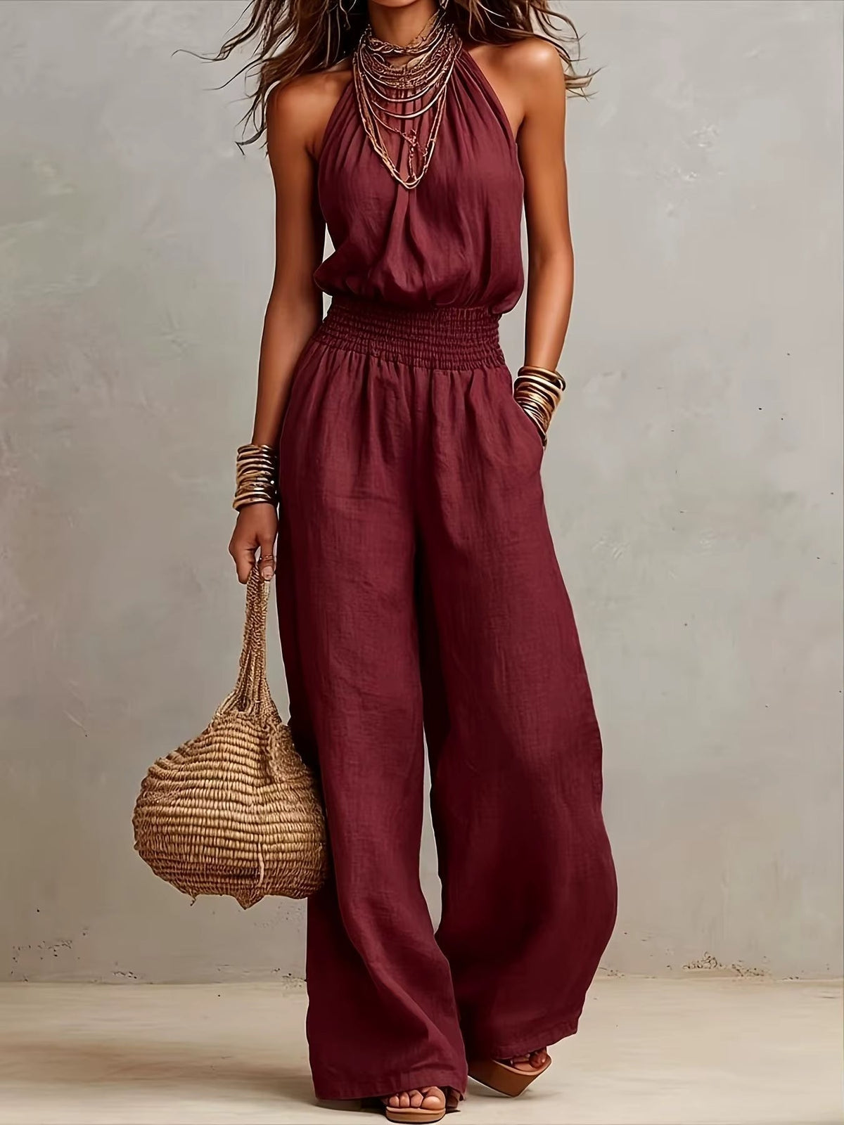 Federica | Mono con cuello halter y pantalón ancho