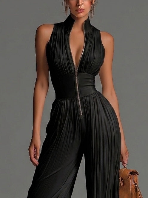 Valentina | Mono negro plisado con un encanto sofisticado