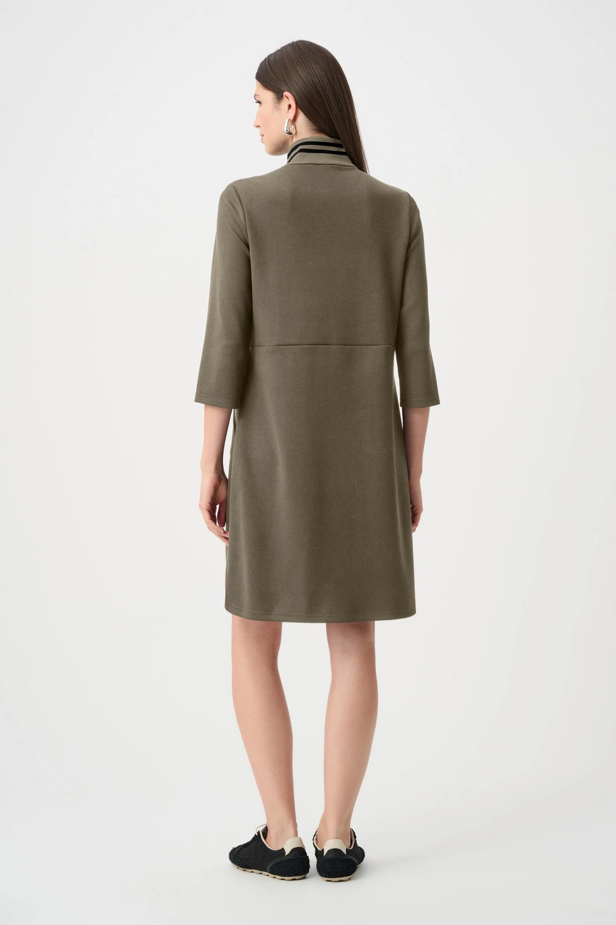 Vestido Funnel cuello con ribete a rayas