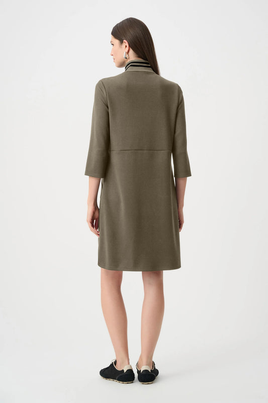 Vestido Funnel cuello con ribete a rayas